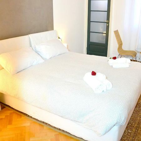 Meta Italy da Silvia Apartment Milan Bagian luar foto