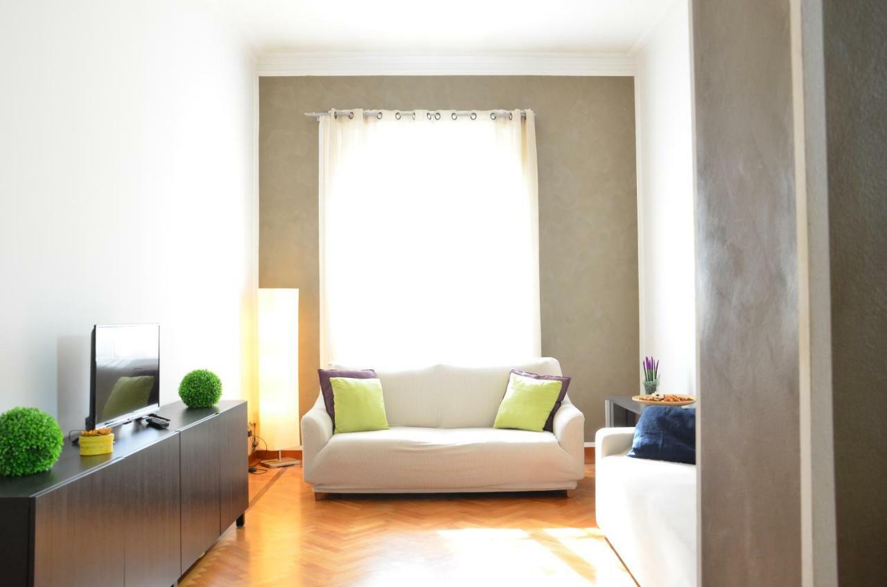 Meta Italy da Silvia Apartment Milan Bagian luar foto